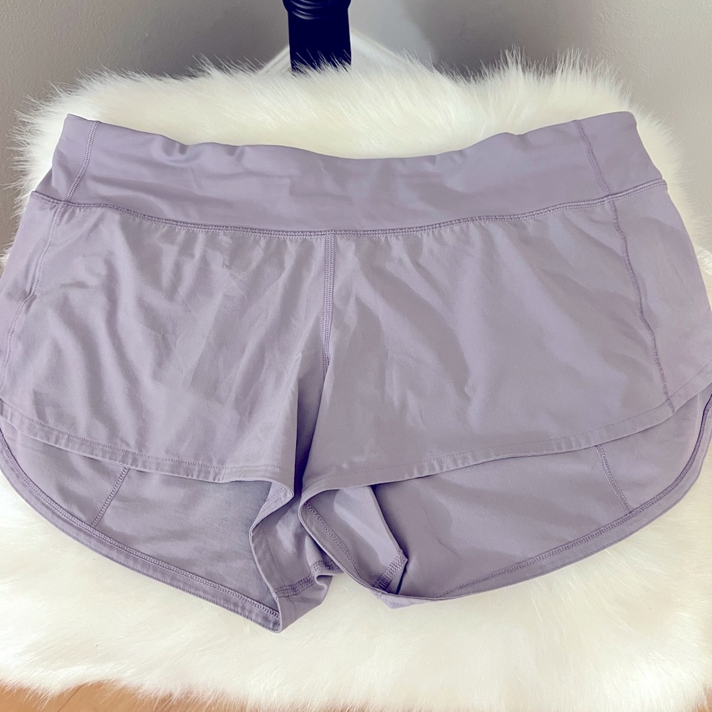 Lululemon lined shorts pastel /lavender size 10 reg A0033